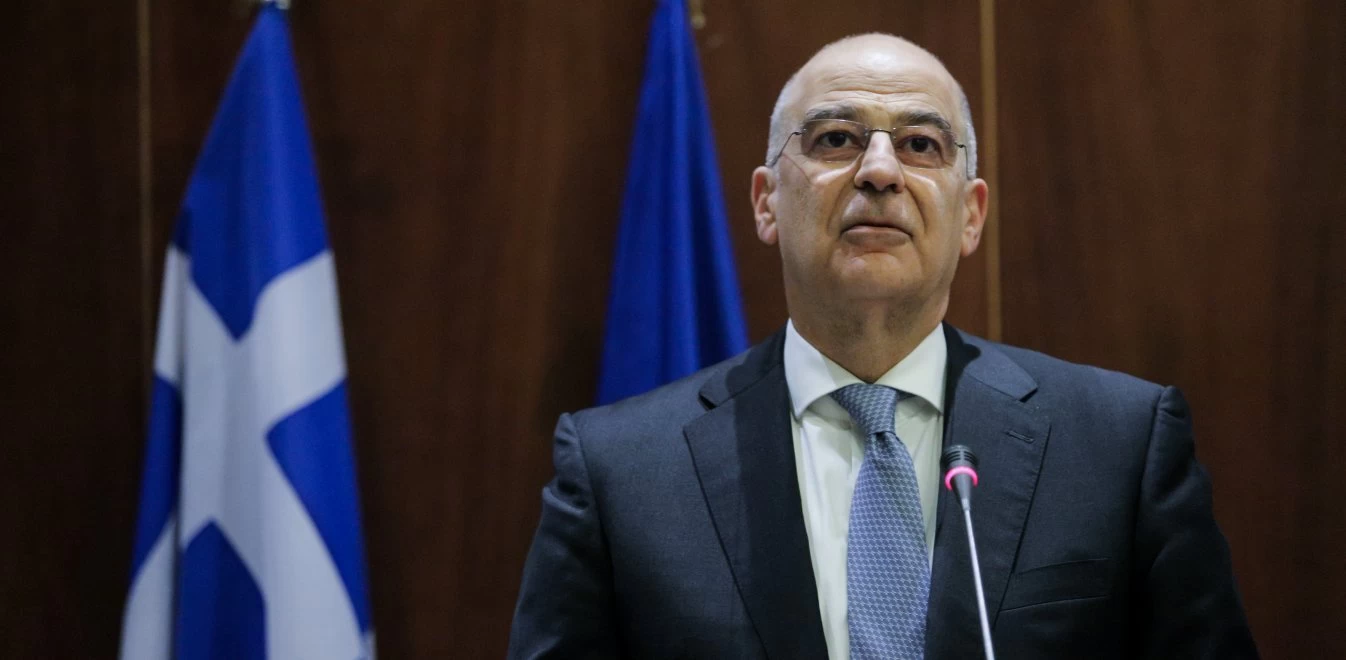 Το φυσάνε και δεν κρυώνει οι Τούρκοι: Λυσσαλέα επίθεση των ΜΜΕ στον Δένδια για τη «μονομαχία» με Τσαβούσογλου